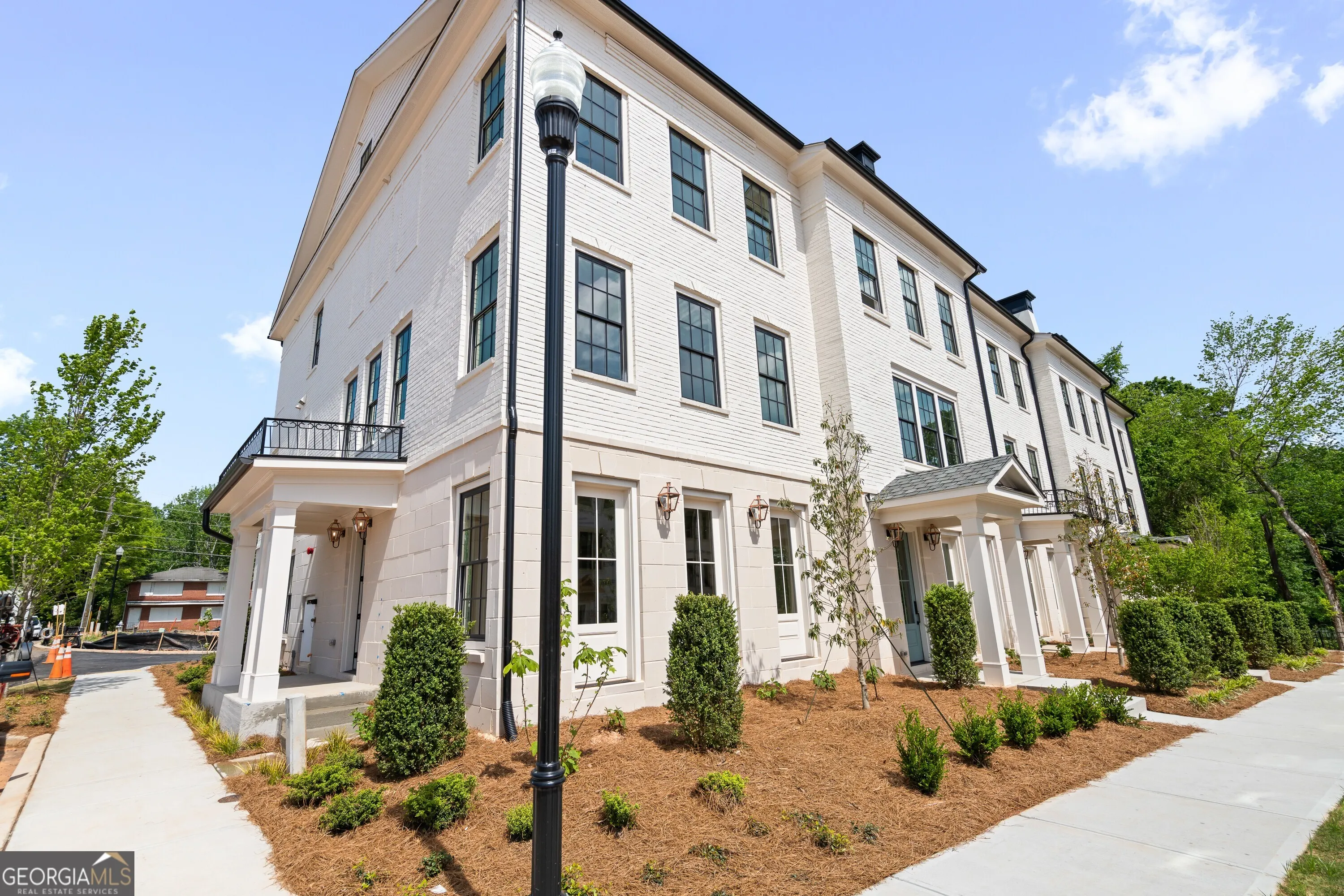 655 Mayfair Court, #0