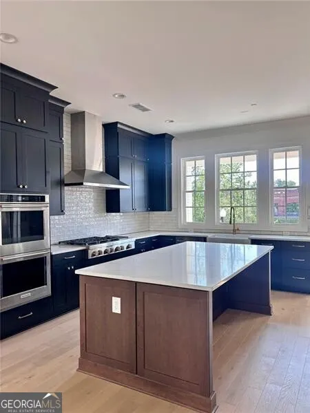 655 Mayfair Court, #0