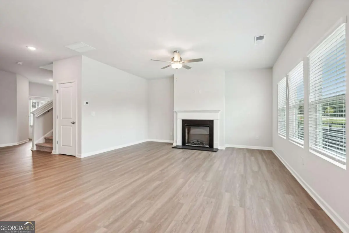 3011 Viewpark Circle