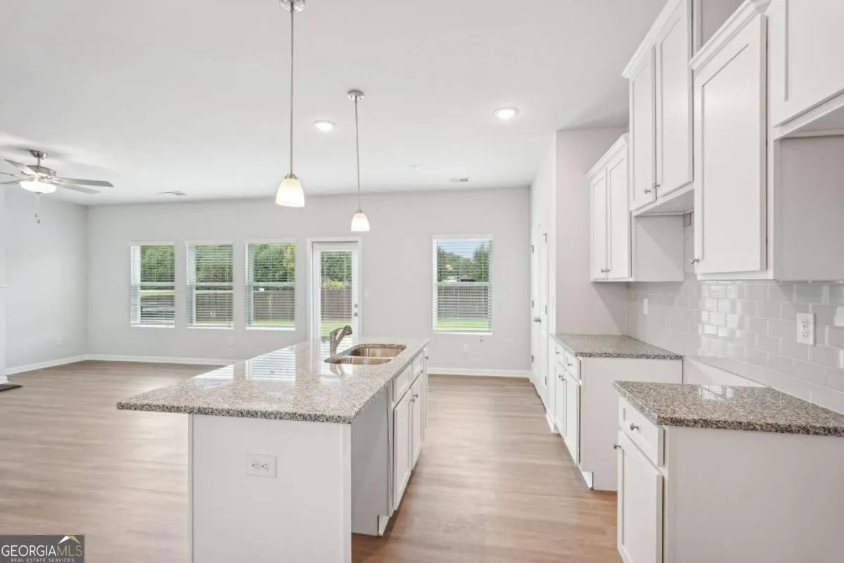 3011 Viewpark Circle