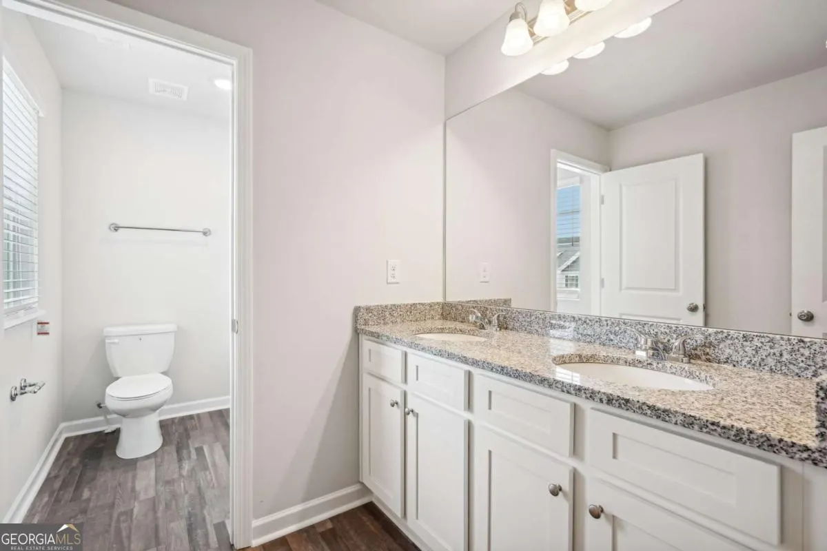 3011 Viewpark Circle