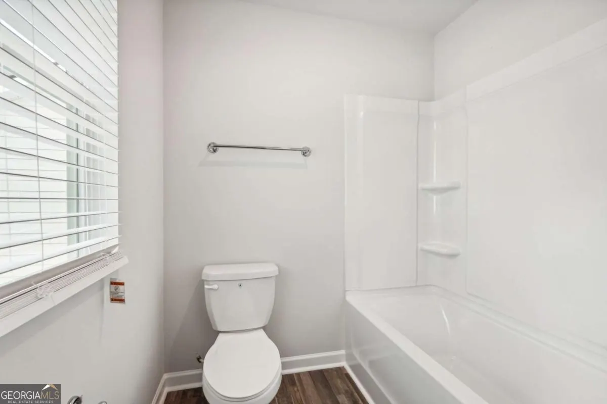 3011 Viewpark Circle