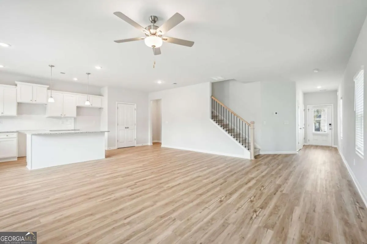 3002 Viewpark Circle
