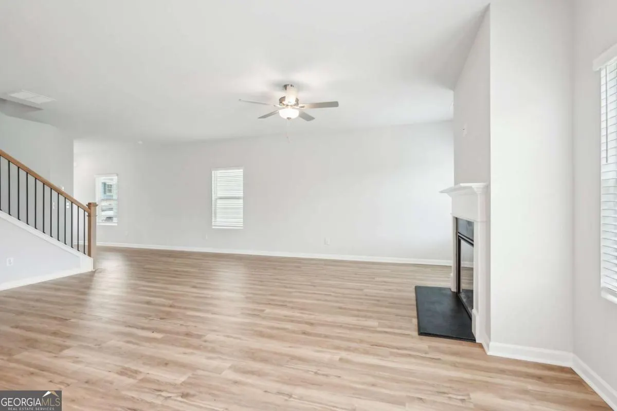 3002 Viewpark Circle