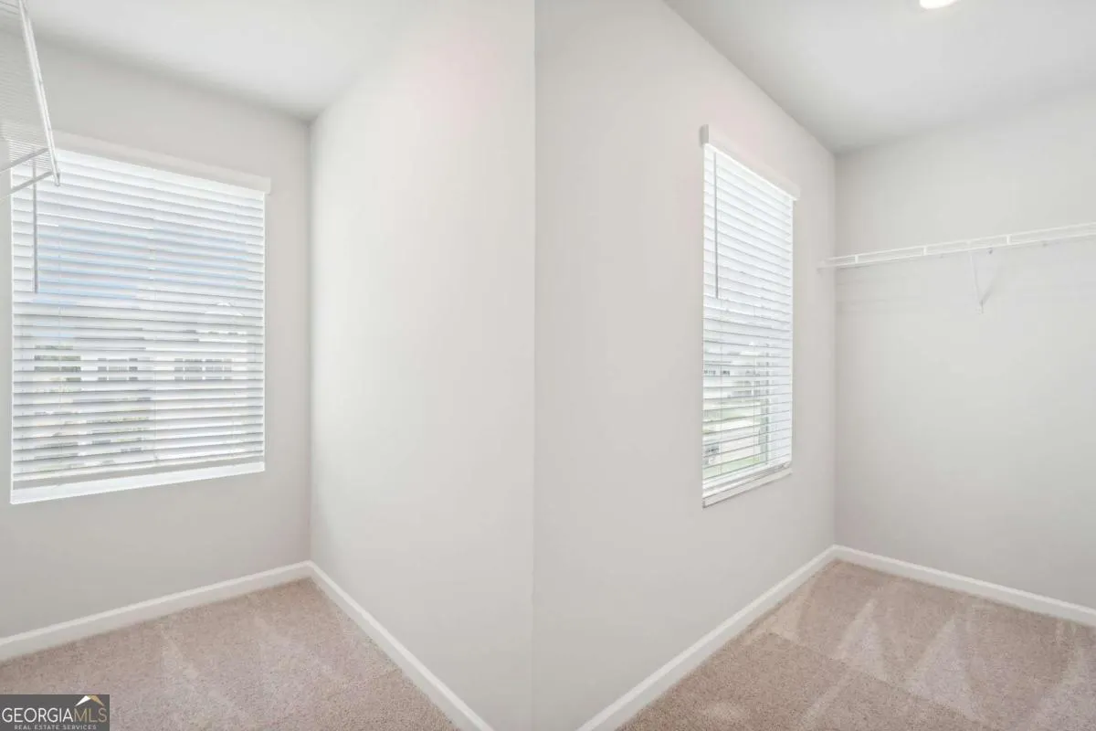 3002 Viewpark Circle