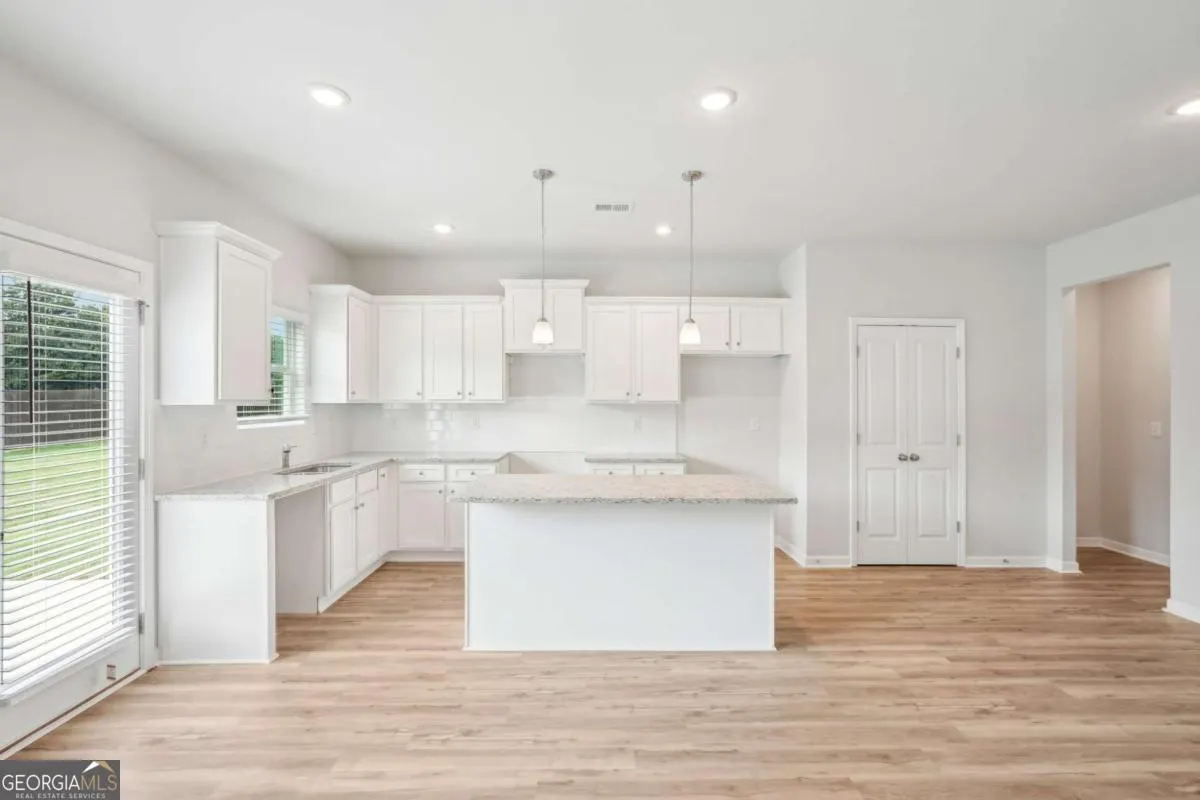 3002 Viewpark Circle