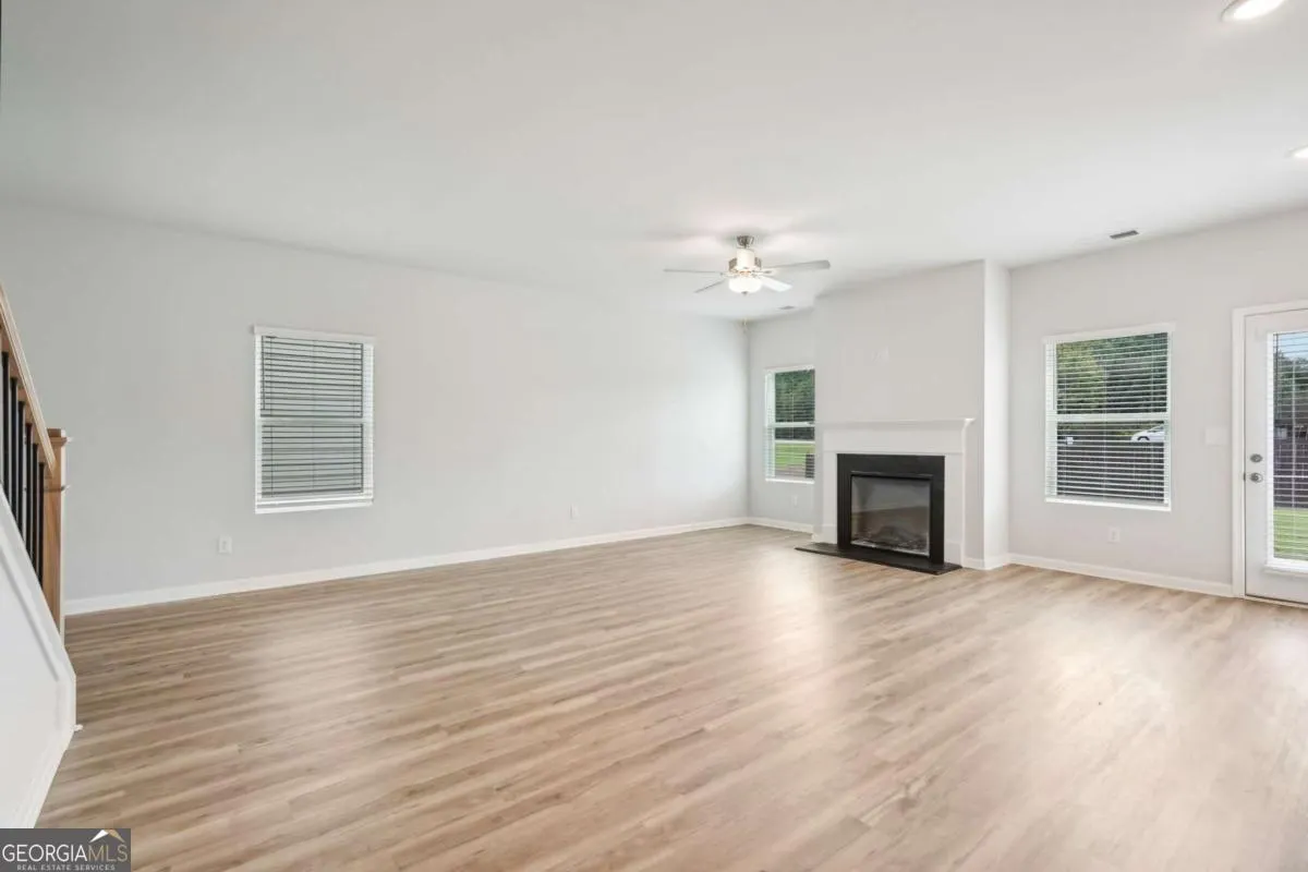 3002 Viewpark Circle