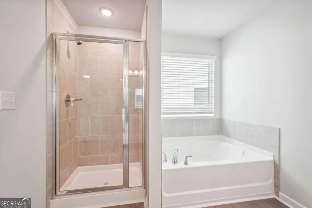 3002 Viewpark Circle