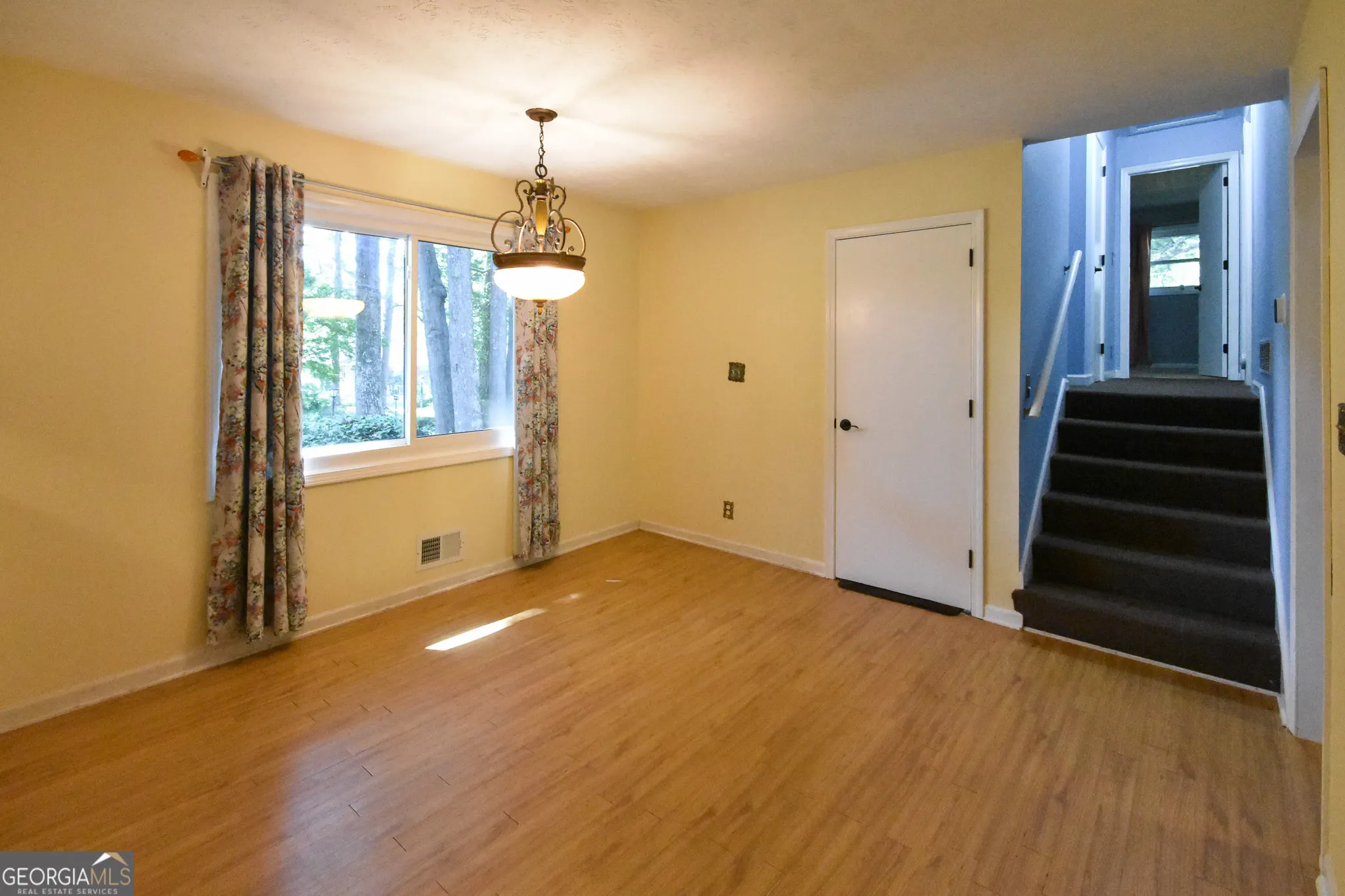 129 Creek Circle