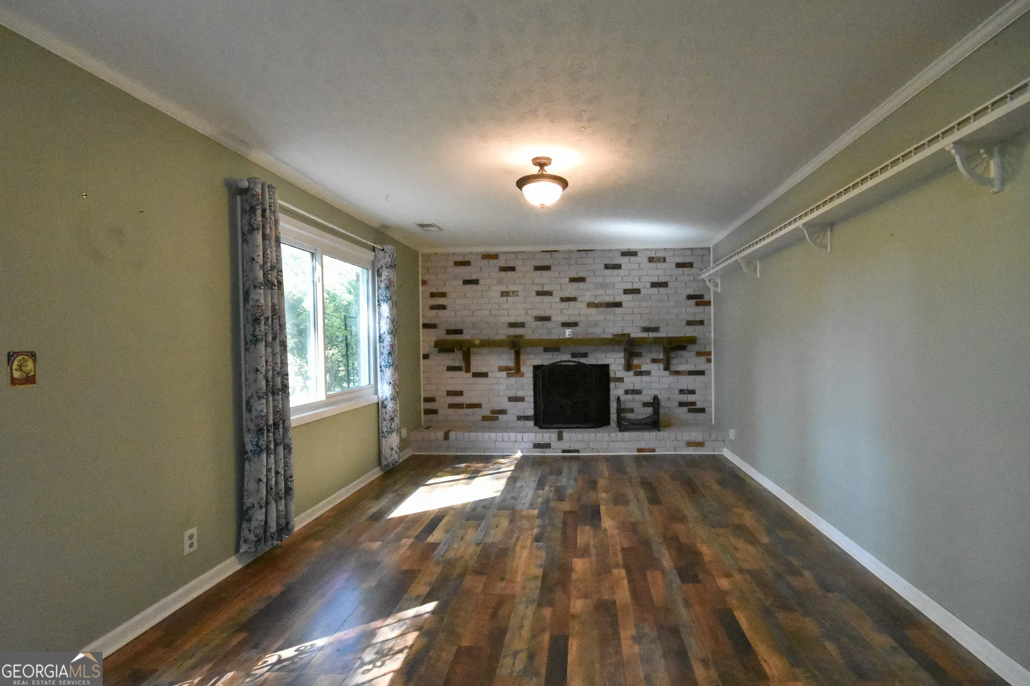 129 Creek Circle