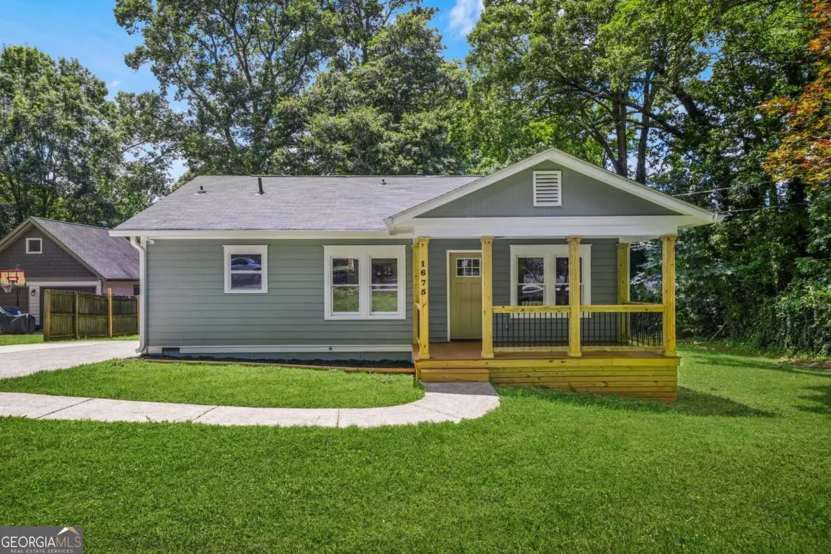 1675 White Oak Way
