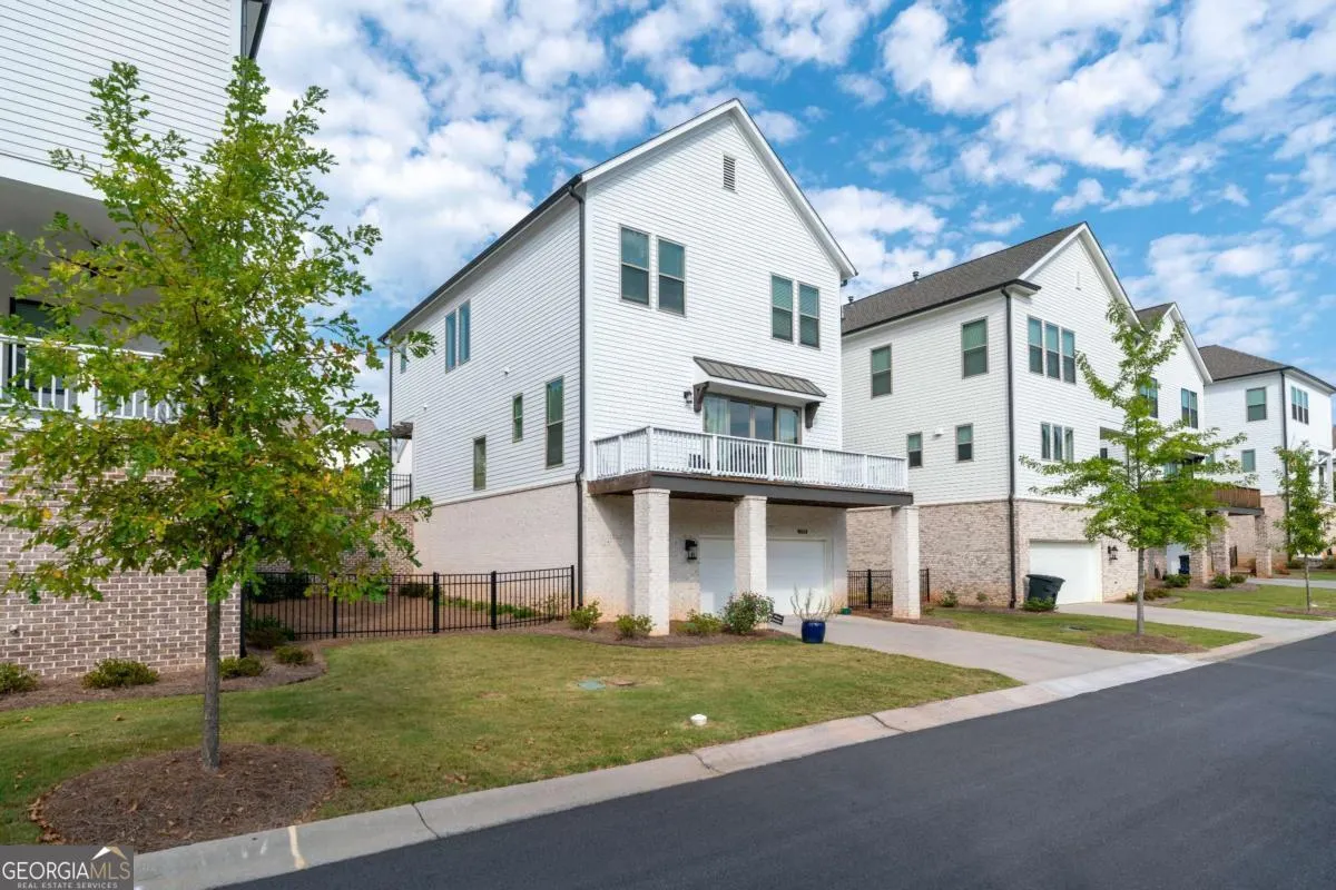 3768 Spruce Ridge Lane