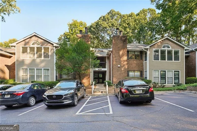 112 Barrington Hills Drive
