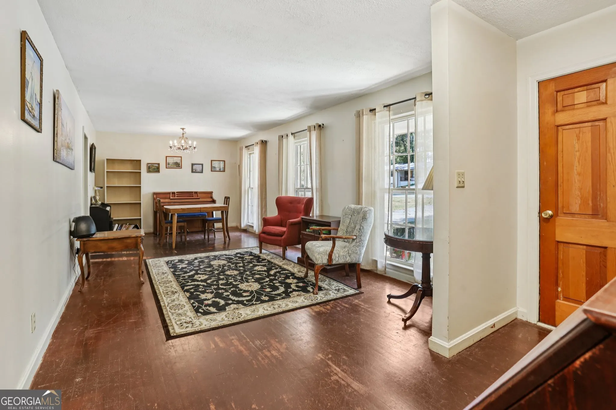11 Cecil Drive