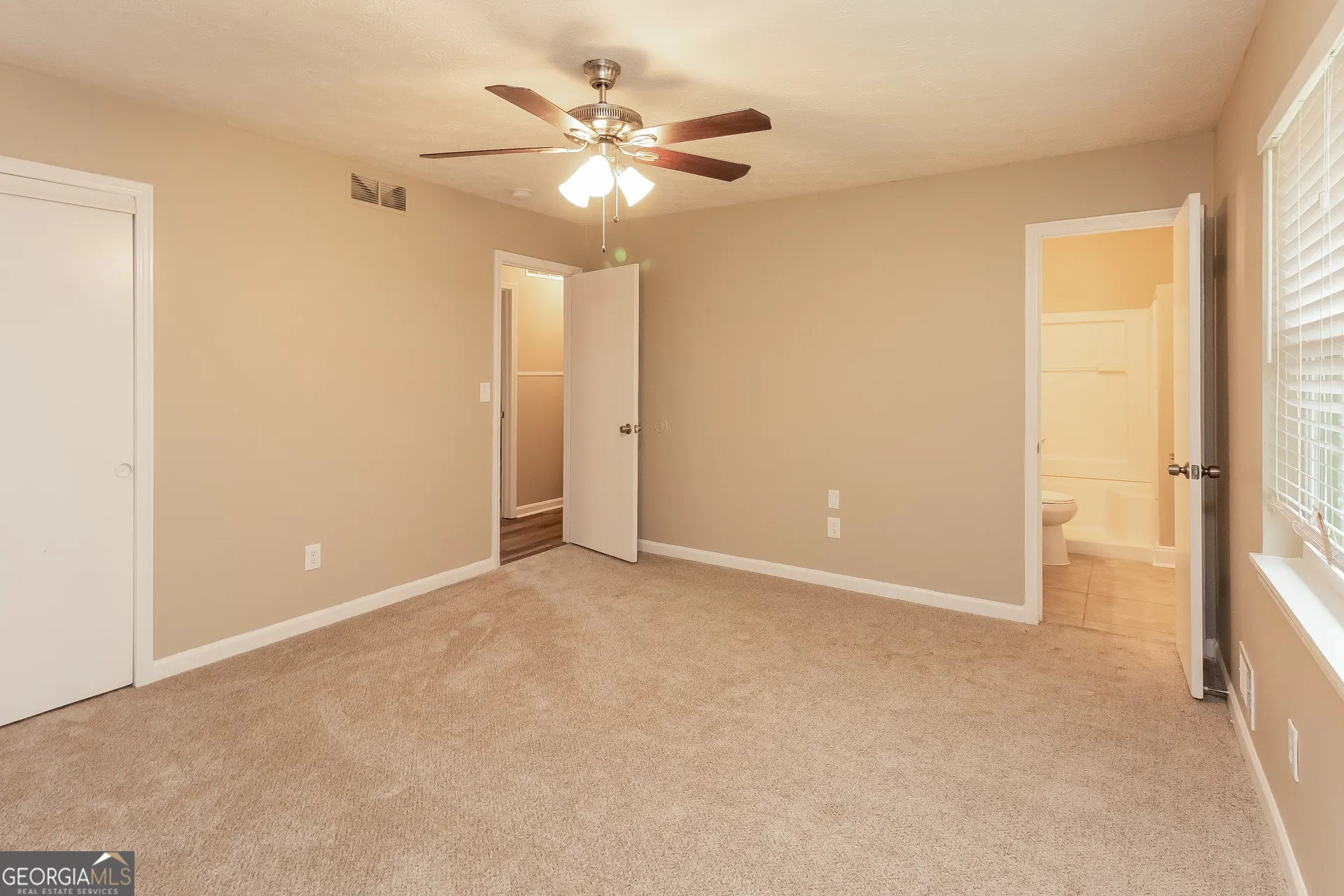 8295 Englewood Trail