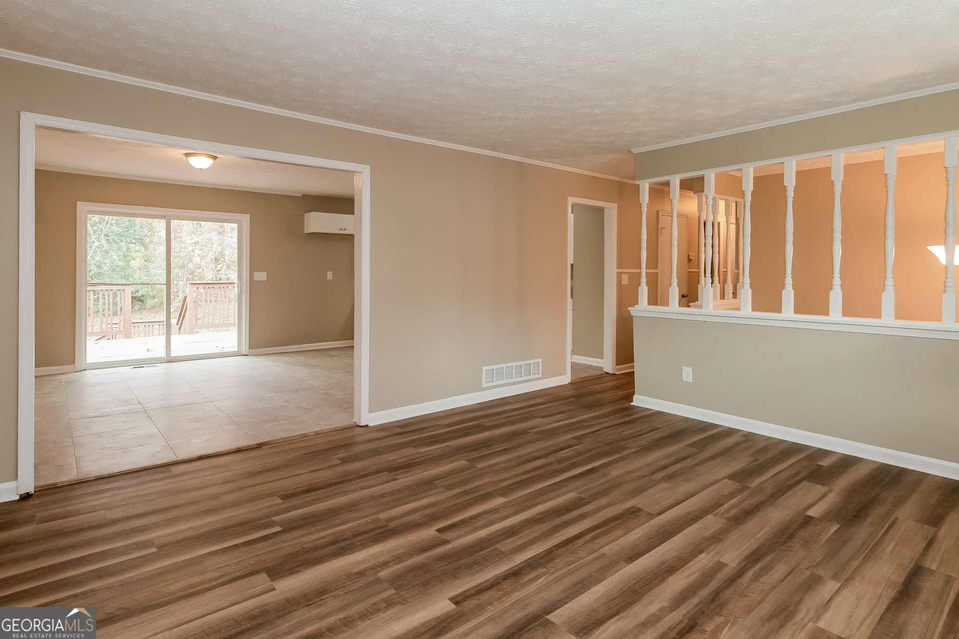 8295 Englewood Trail