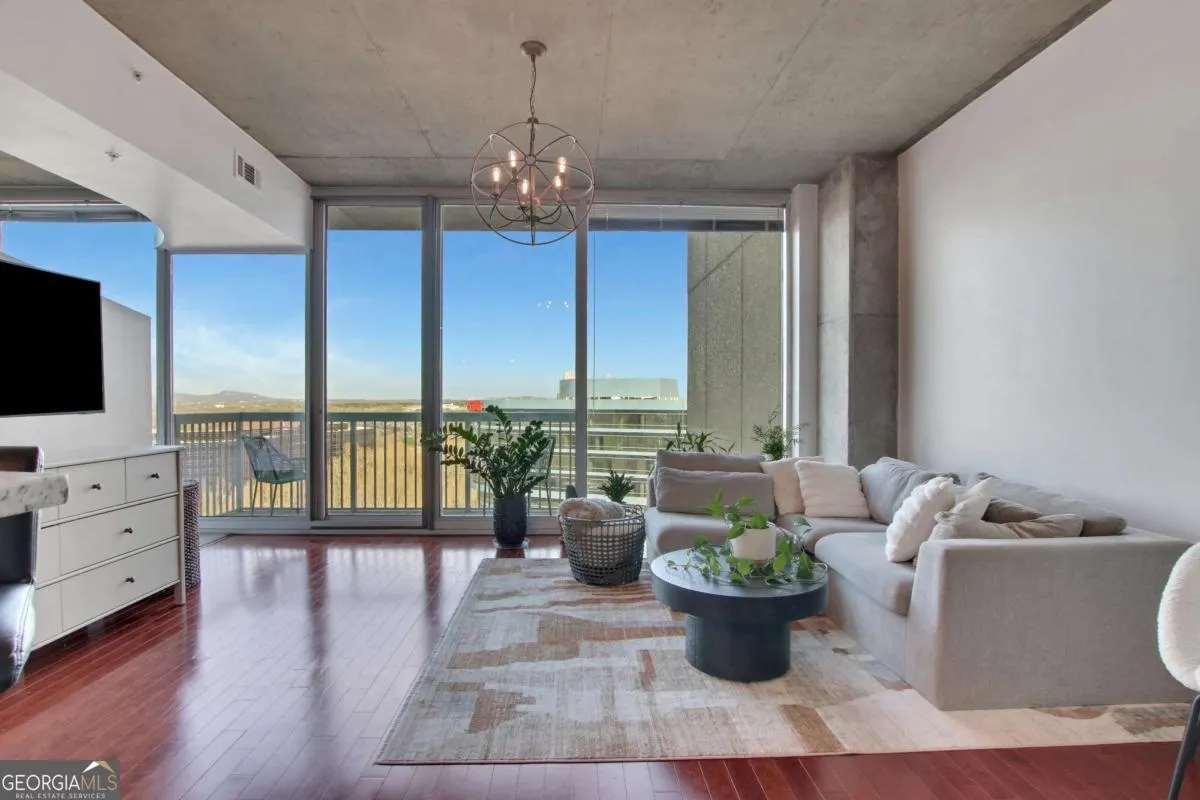 1603 3300 Windy Ridge Parkway SE, #1603
