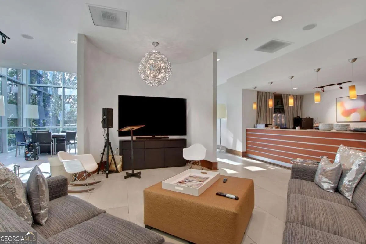 1603 3300 Windy Ridge Parkway SE, #1603