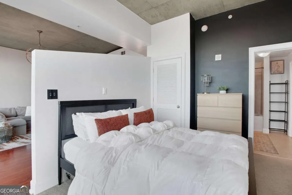 1603 3300 Windy Ridge Parkway SE, #1603