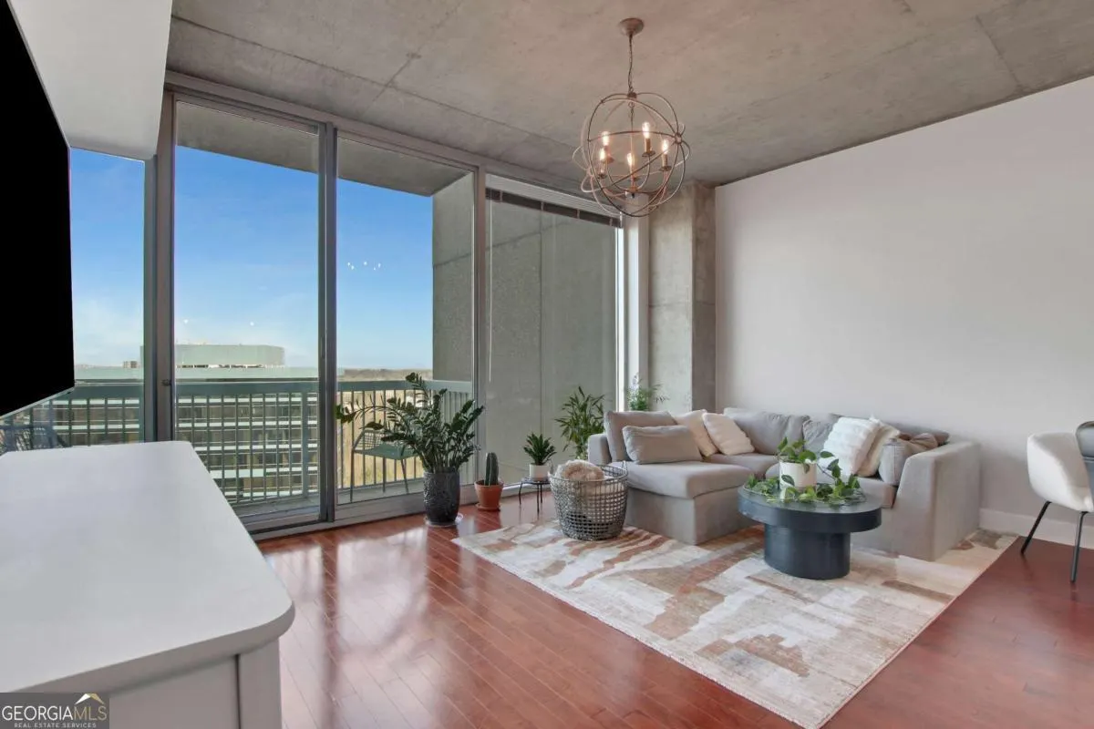1603 3300 Windy Ridge Parkway SE, #1603