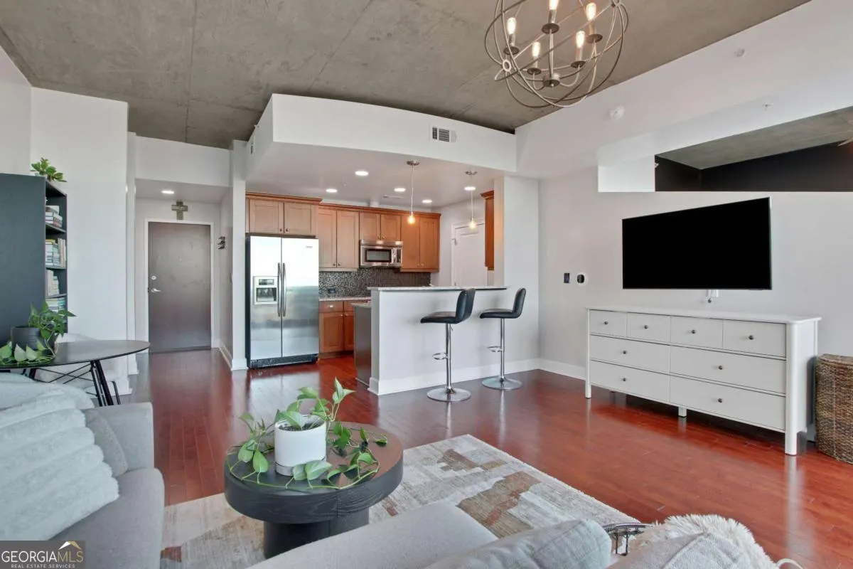 1603 3300 Windy Ridge Parkway SE, #1603