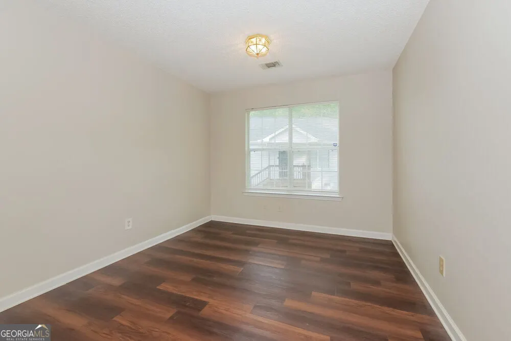 218 Adam Circle
