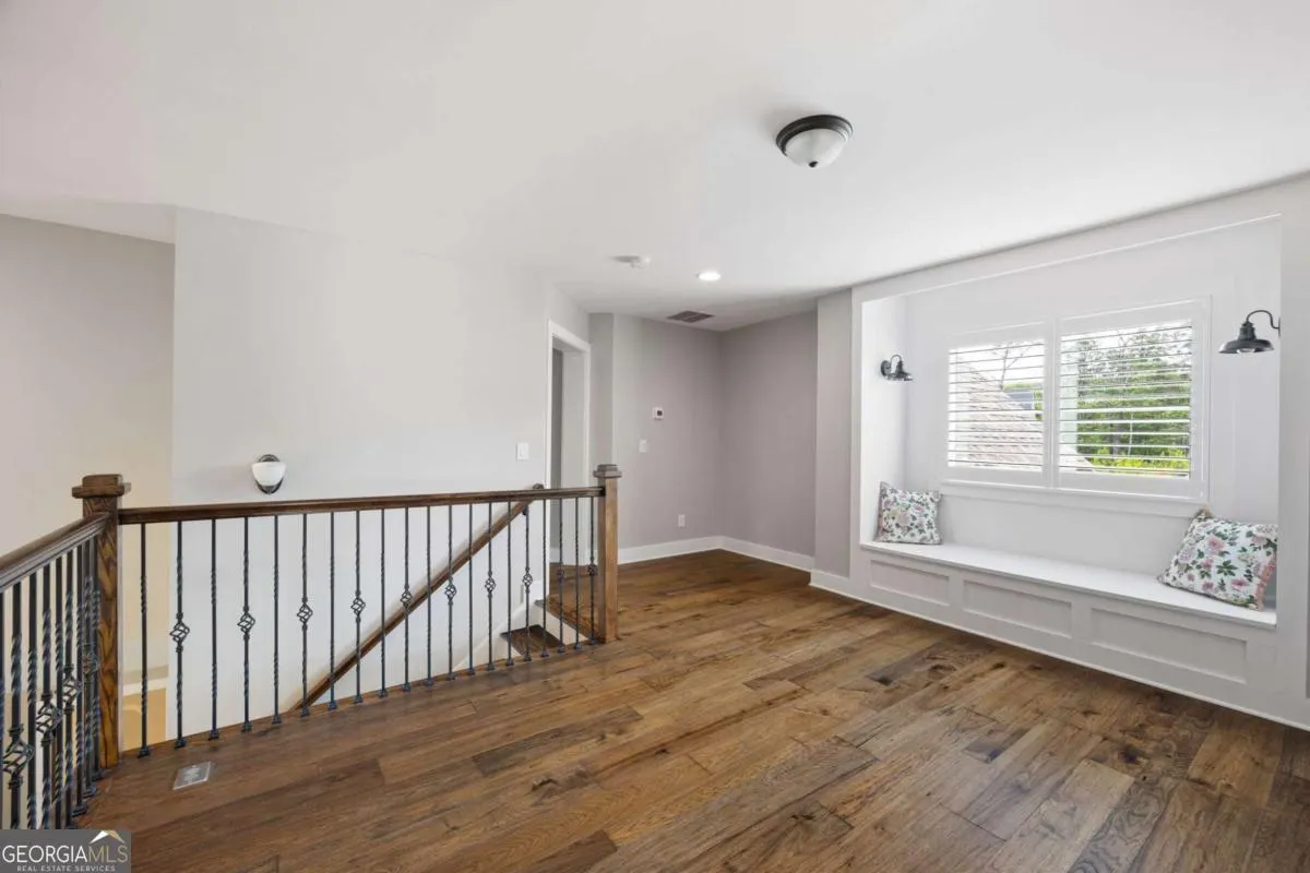 12 Bridgestone Way SE