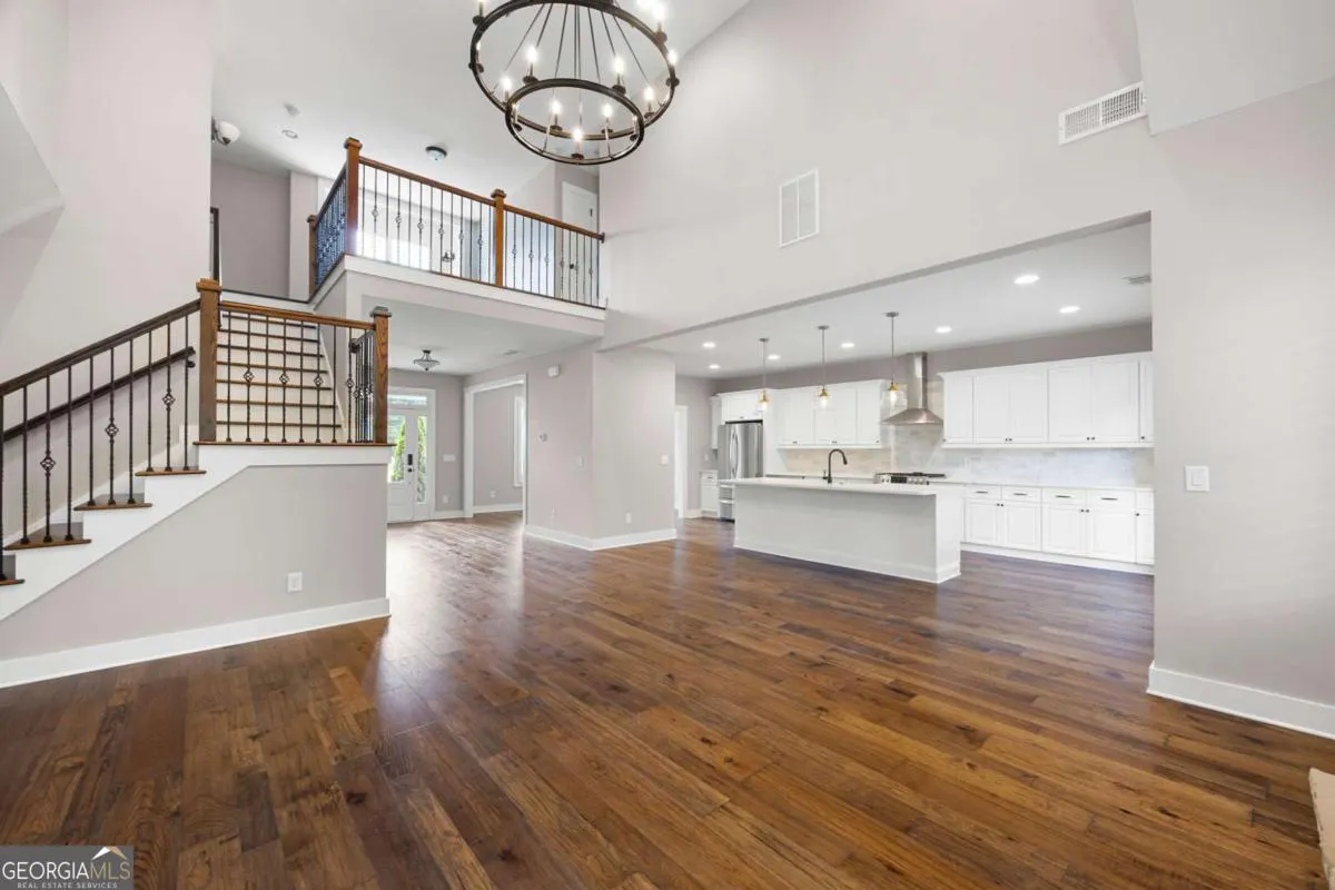 12 Bridgestone Way SE