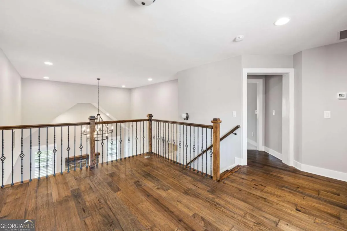 12 Bridgestone Way SE