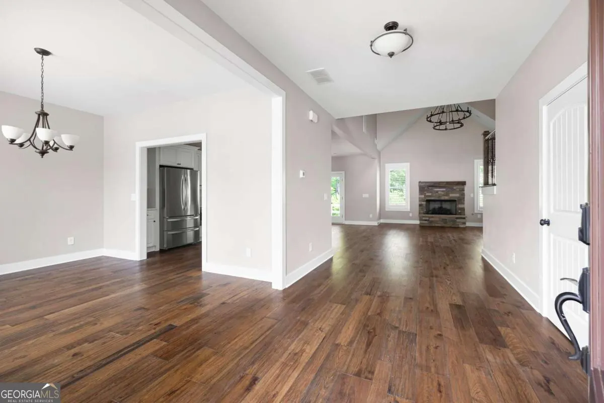 12 Bridgestone Way SE