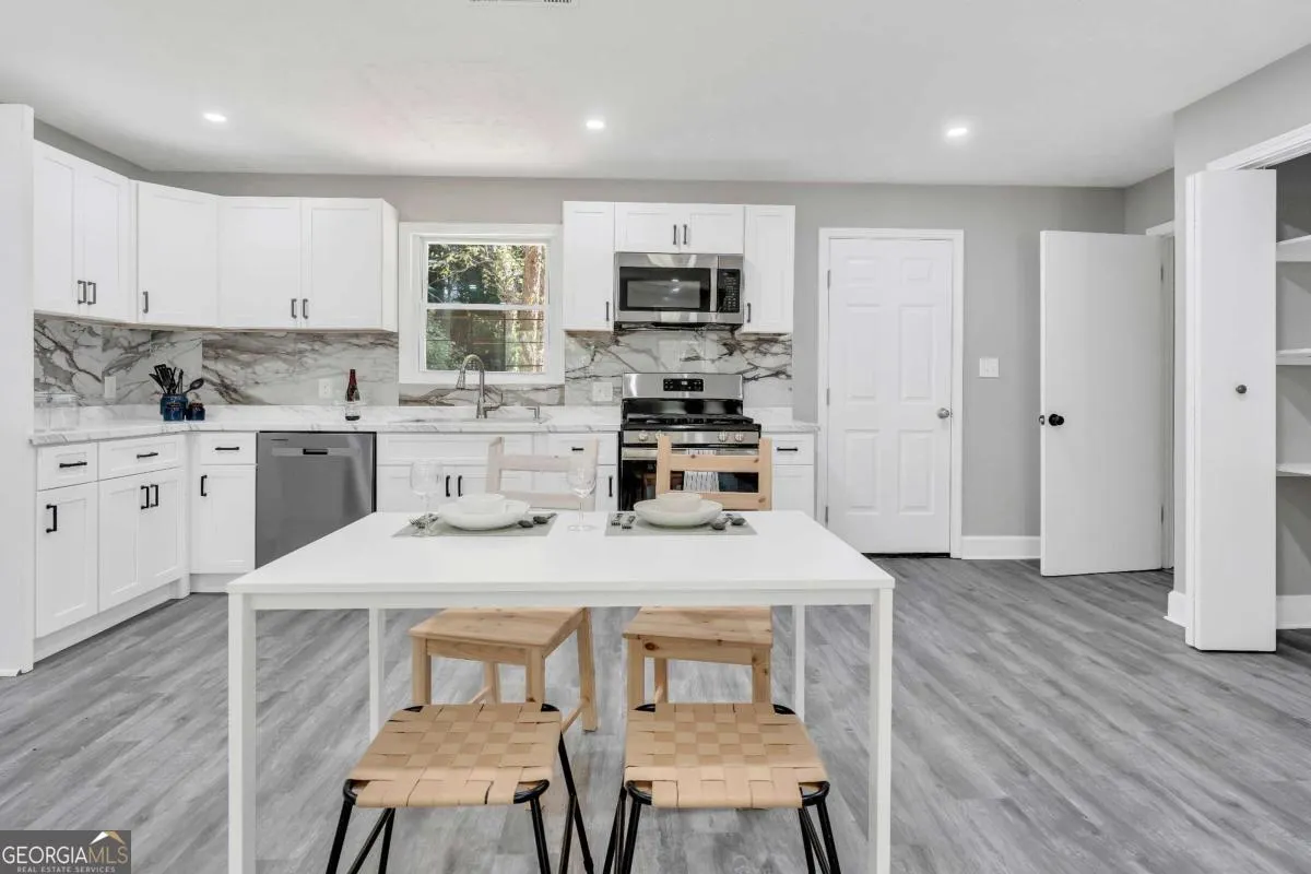 3415 Hopkins Road