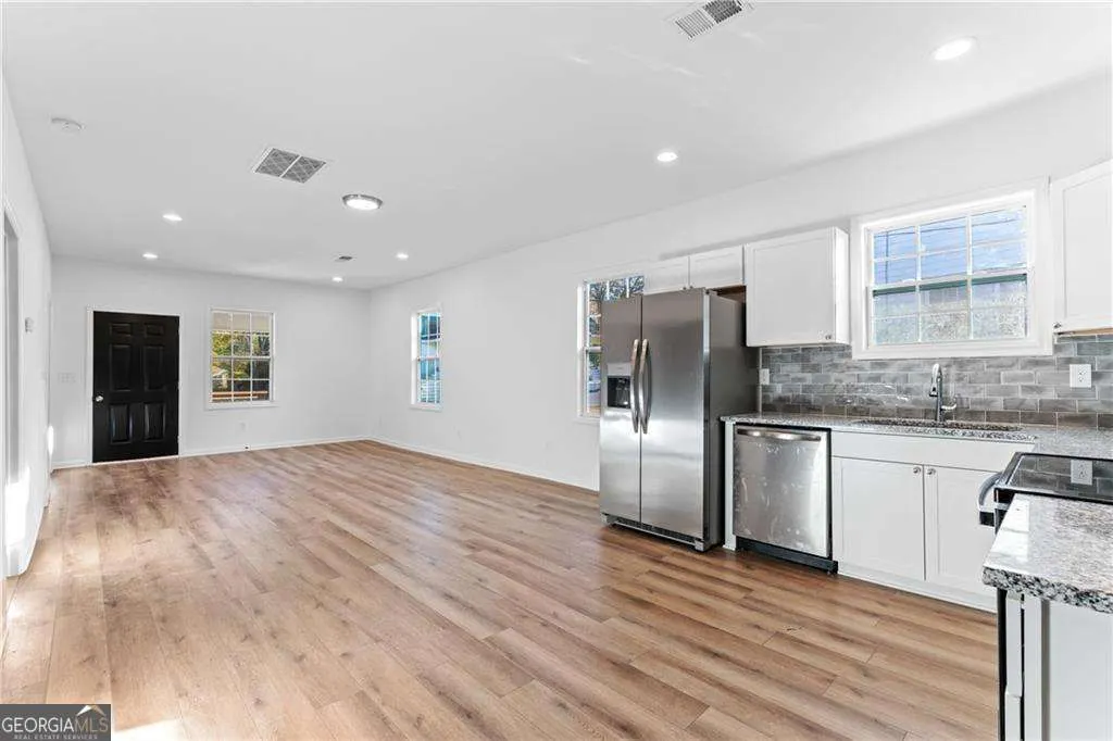 219 North Avenue