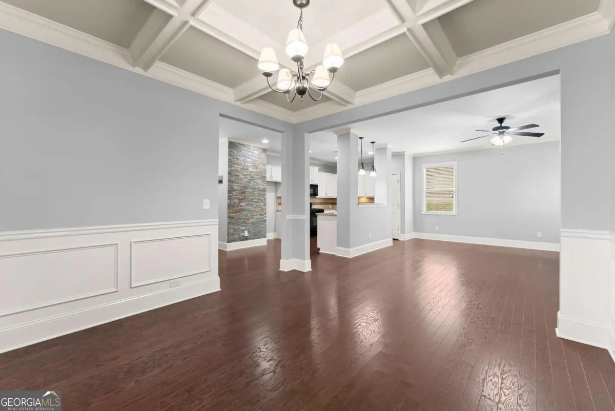6844 Golden Bud Lane