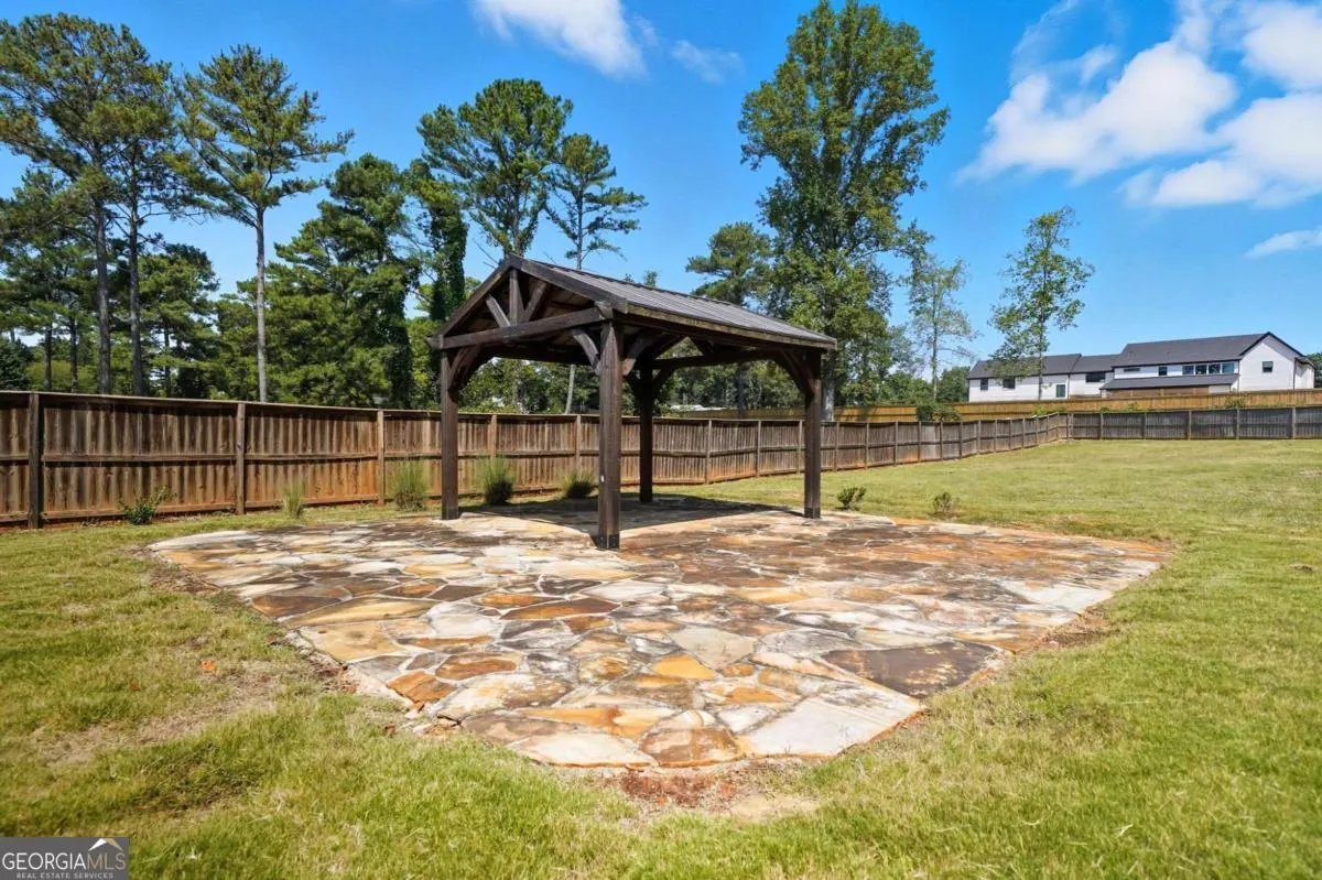 810 Eagle Crossing Drive