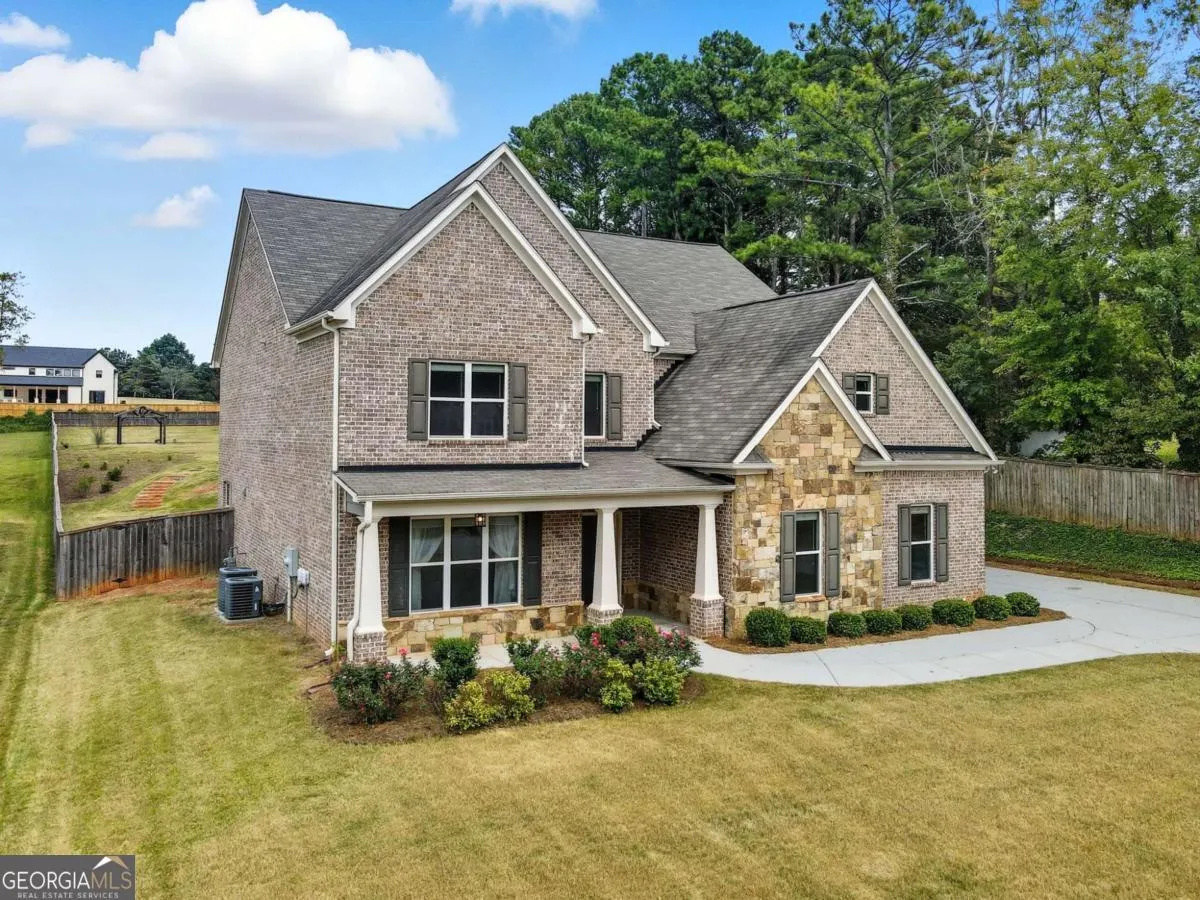 810 Eagle Crossing Drive