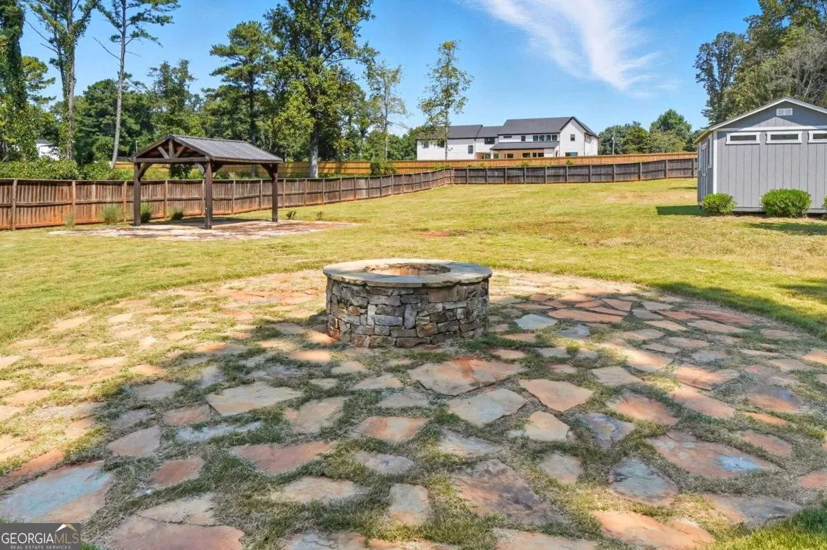 810 Eagle Crossing Drive