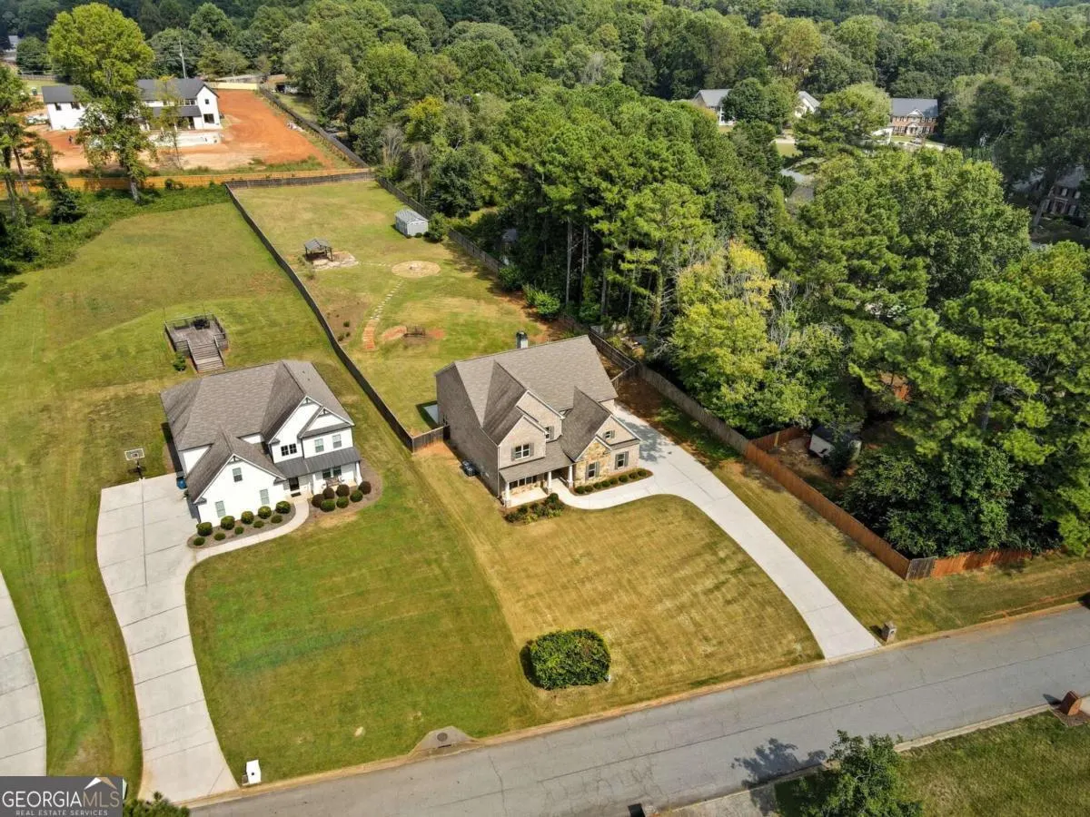 810 Eagle Crossing Drive