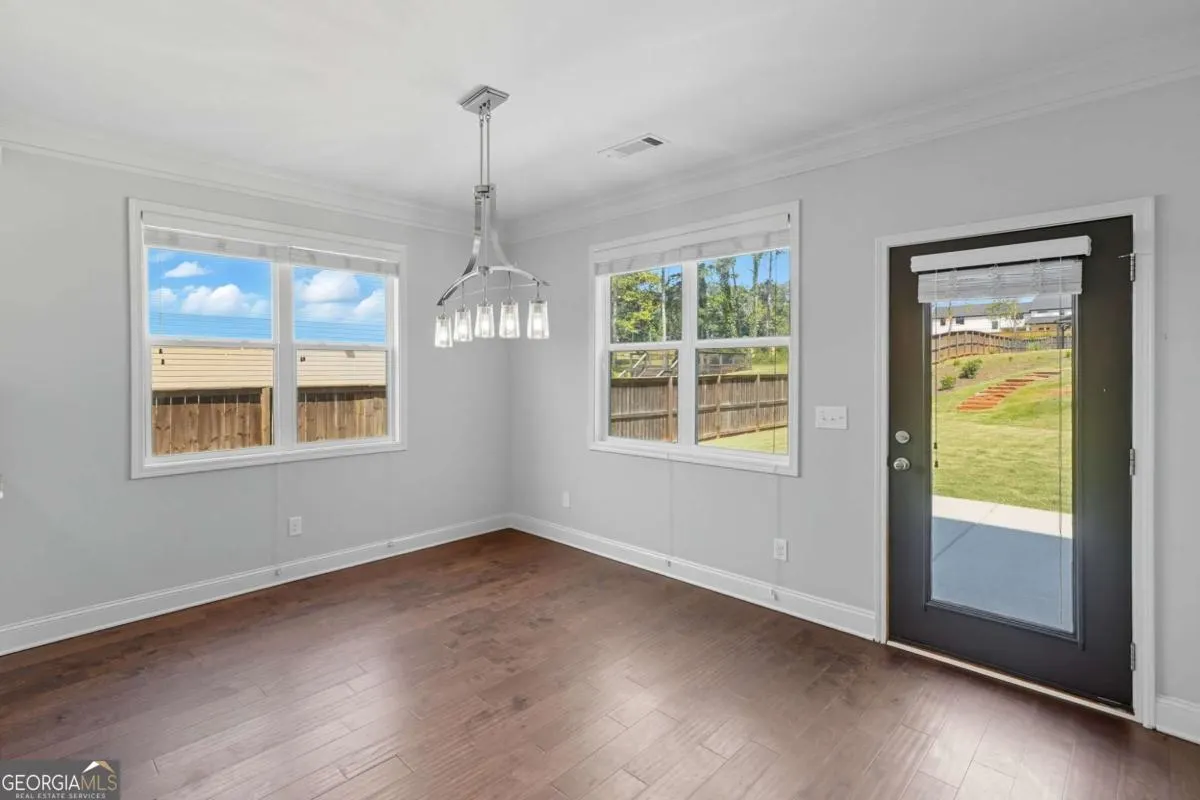 810 Eagle Crossing Drive