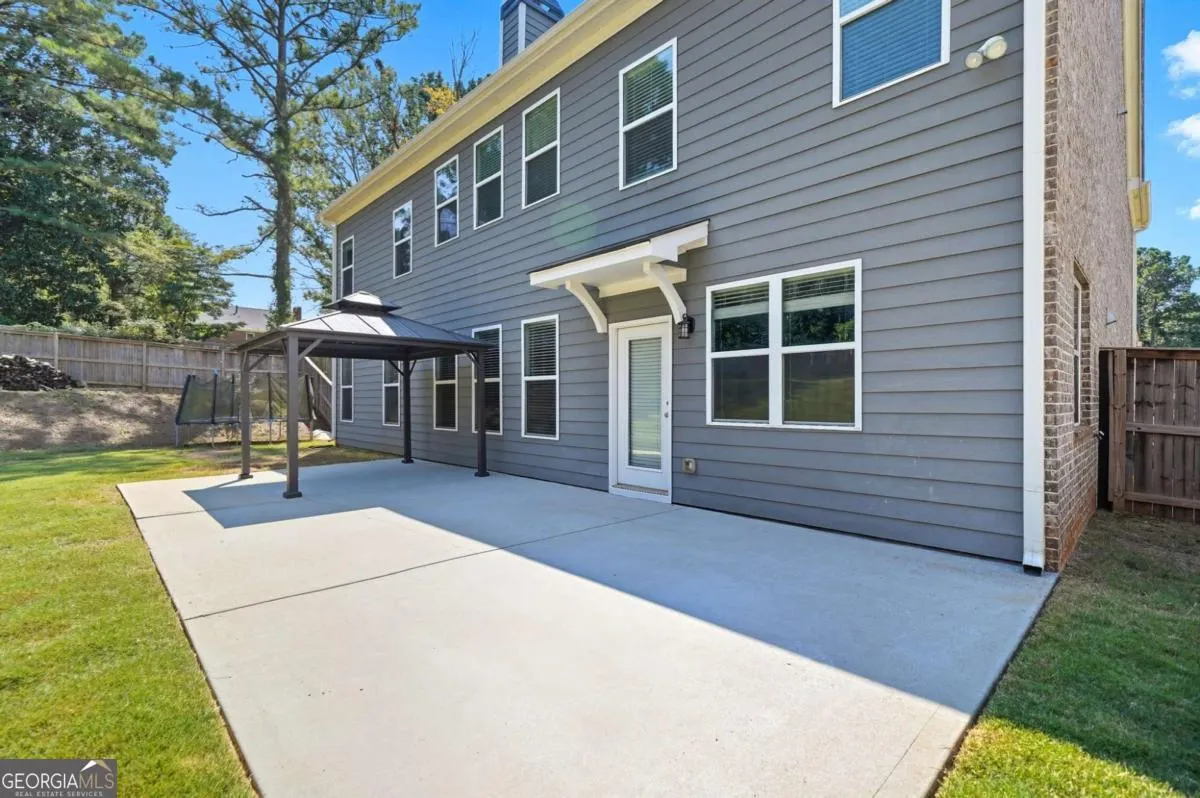 810 Eagle Crossing Drive