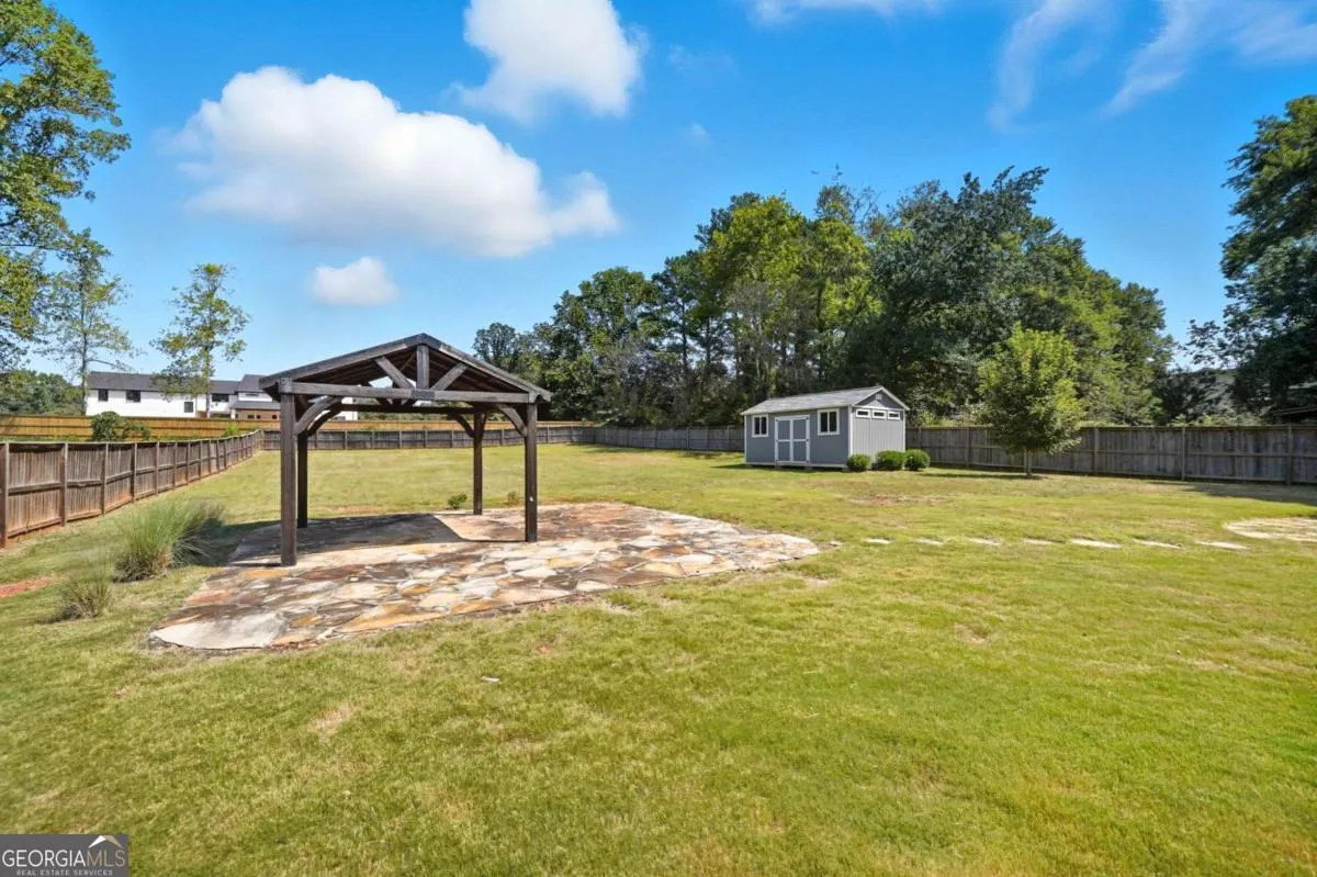 810 Eagle Crossing Drive