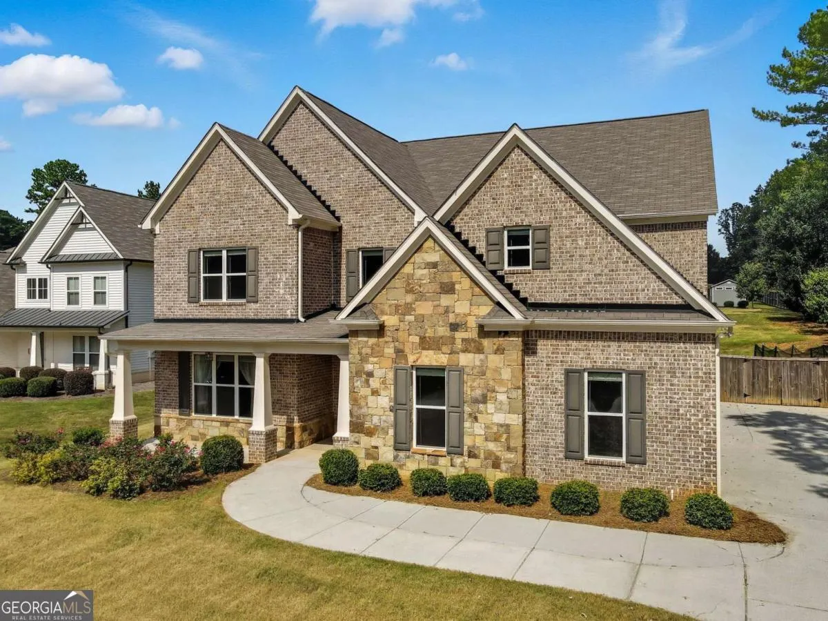 810 Eagle Crossing Drive