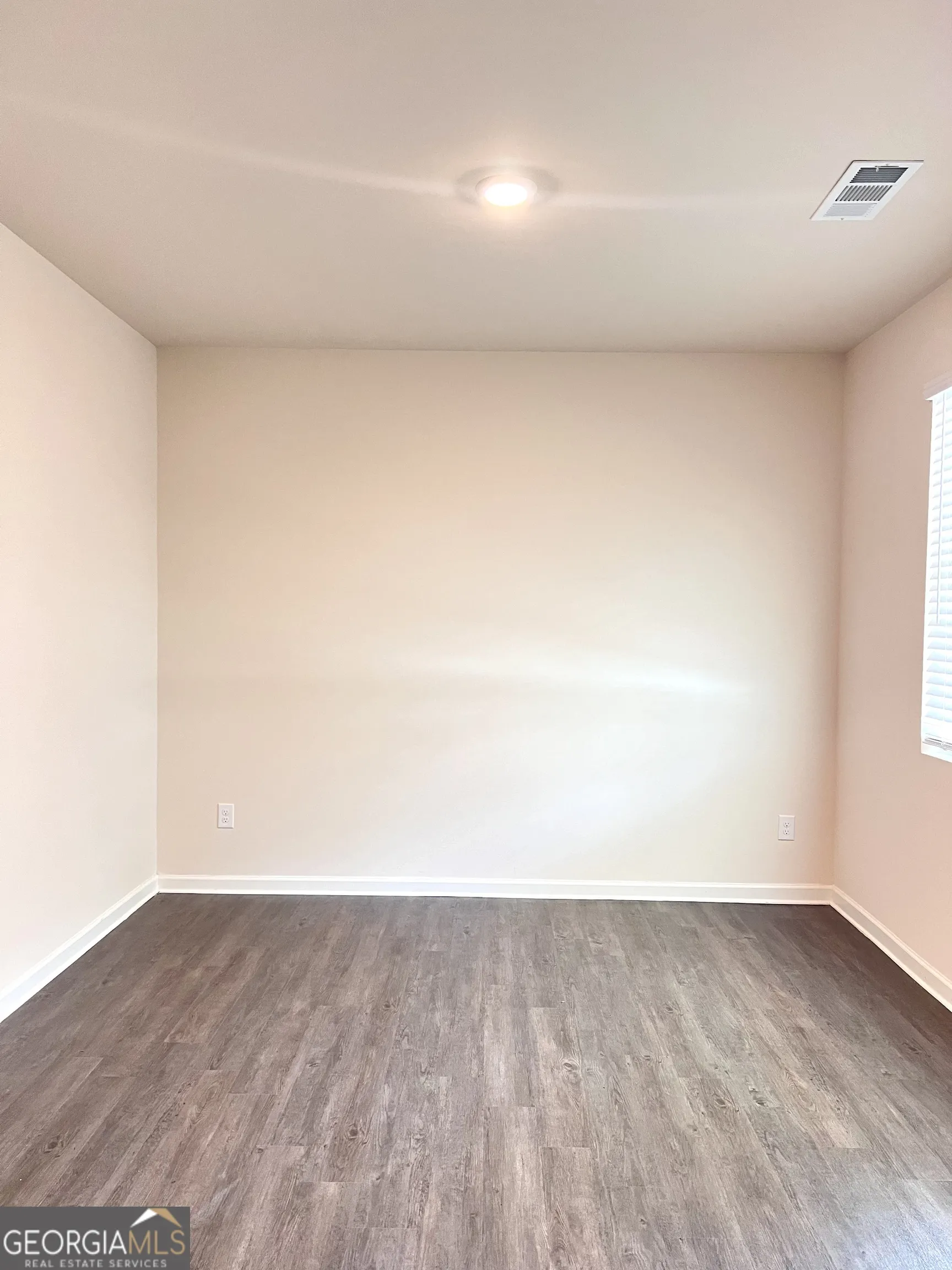 393 Walnut Grove Way