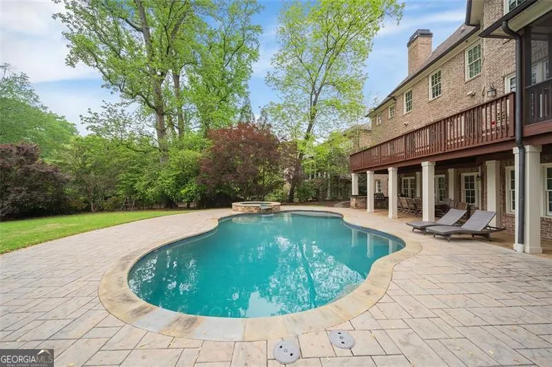 1740 Doncaster Drive