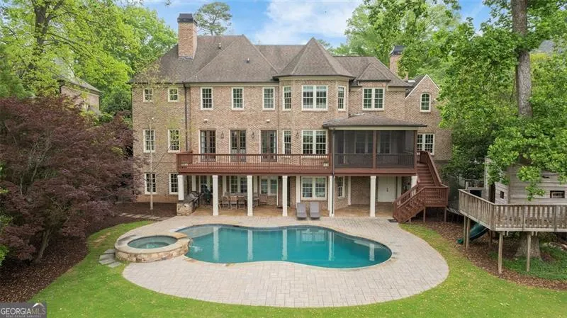 1740 Doncaster Drive