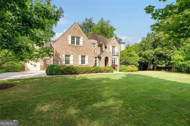 1740 Doncaster Drive