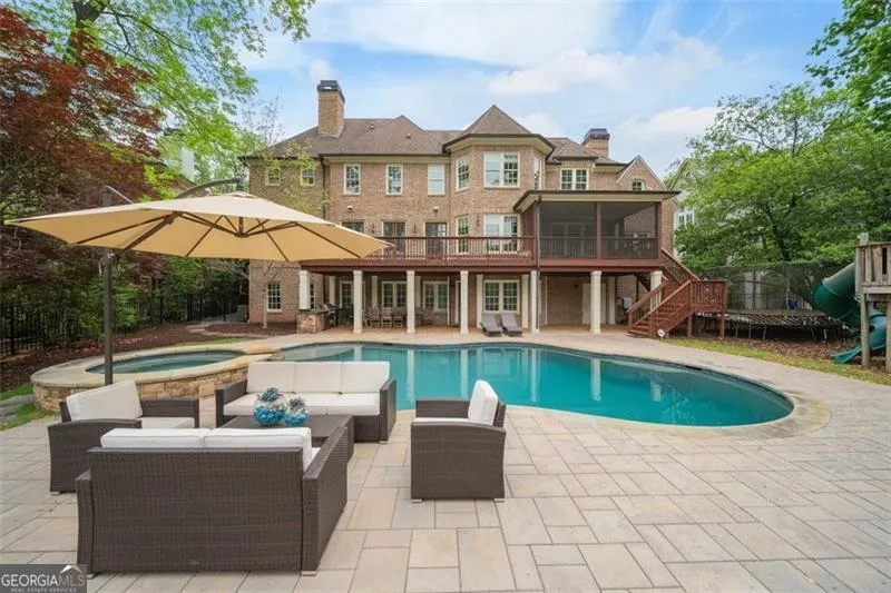 1740 Doncaster Drive