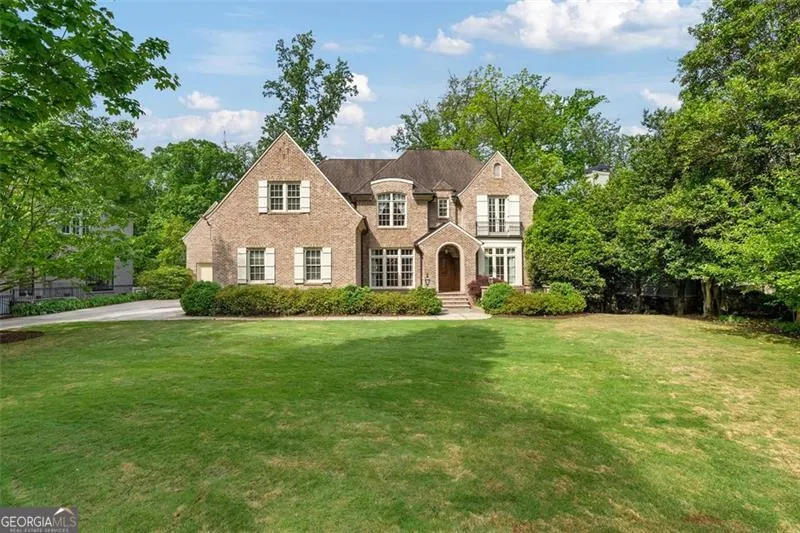 1740 Doncaster Drive
