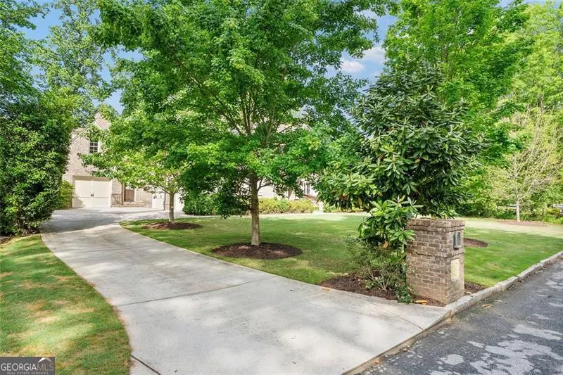 1740 Doncaster Drive