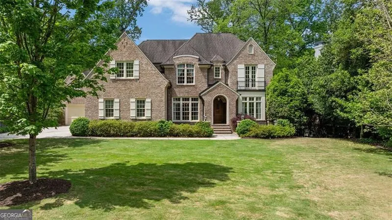 1740 Doncaster Drive