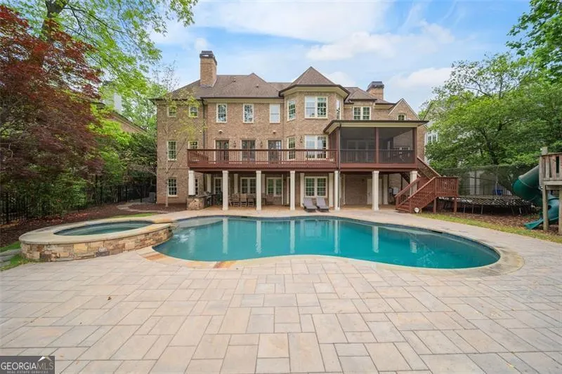 1740 Doncaster Drive